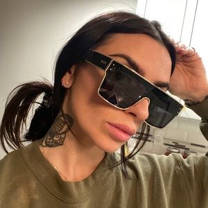Moschino sunglasses
